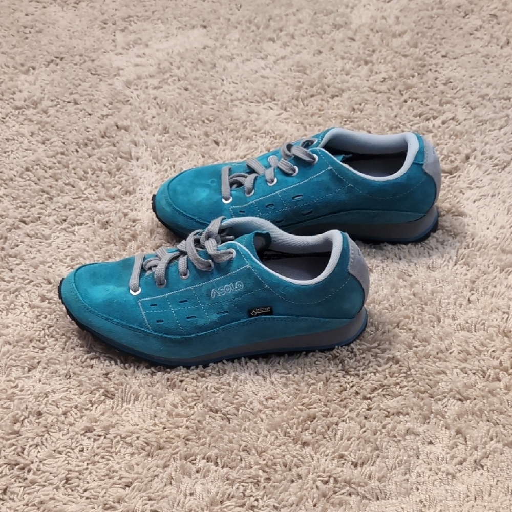 Asolo Turquoise Suede Sneakers